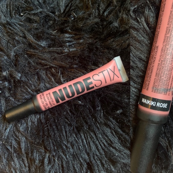 💖BN nudestix lip plush paint💖